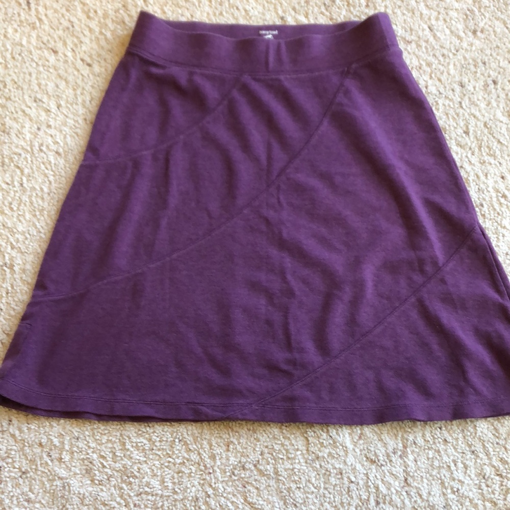 Knit skirt and matching long sleeve t-shirt - Picture 3 of 3
